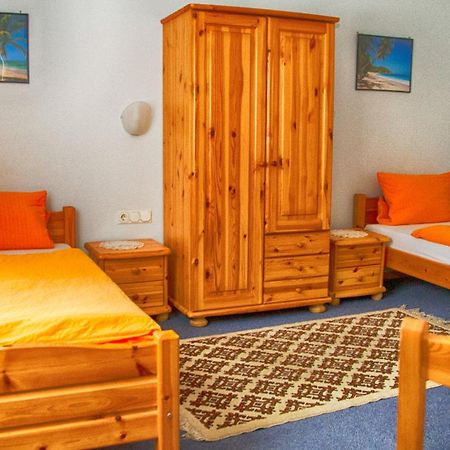 Pension Und Ferienwohnungen Bachmann Wölfersheim Εξωτερικό φωτογραφία